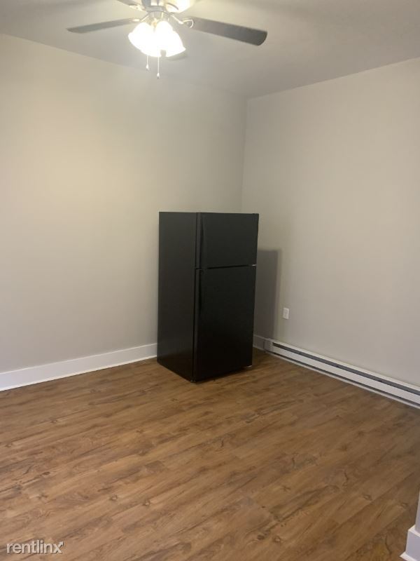 Building Photo - Studio, 1 bath Apartment - 726 Craig St