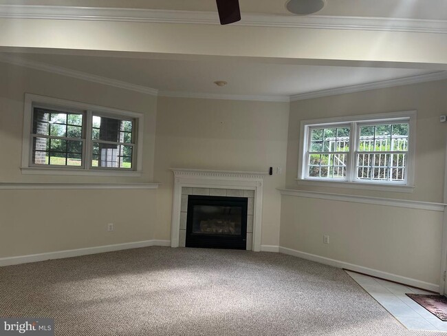 Building Photo - 13116 Brushwood Way