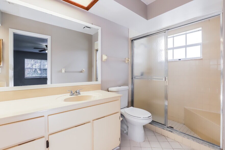 Building Photo - 2461 Statler Ave