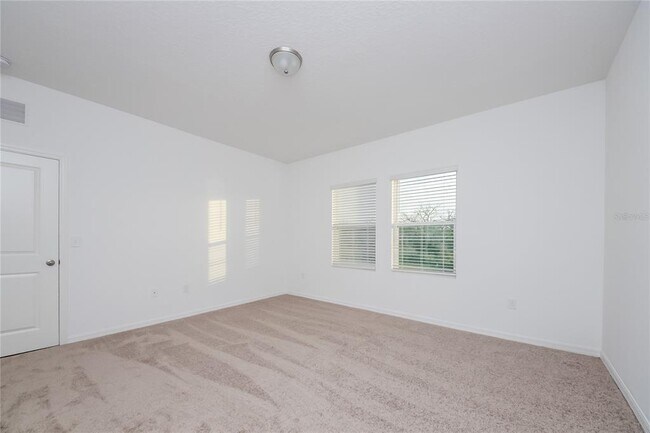 Building Photo - 162 Hidden Lk Lp