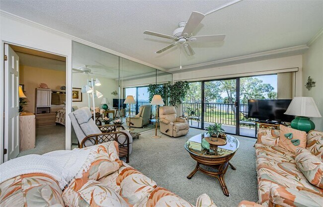 Building Photo - 2700 Bayshore Blvd