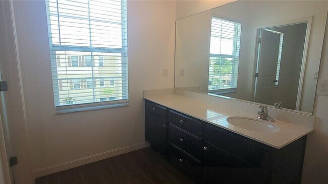 Building Photo - 5520 Angel Fish Ct