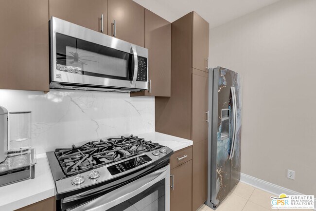 Building Photo - 3657 Quiet Side St