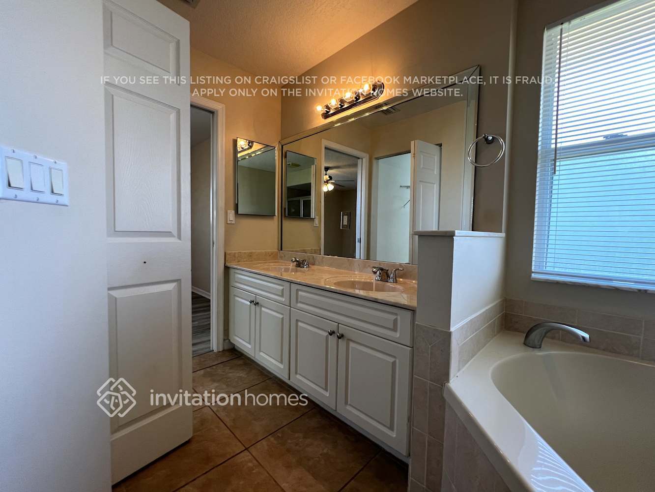 Building Photo - 2133 SW Pruitt St