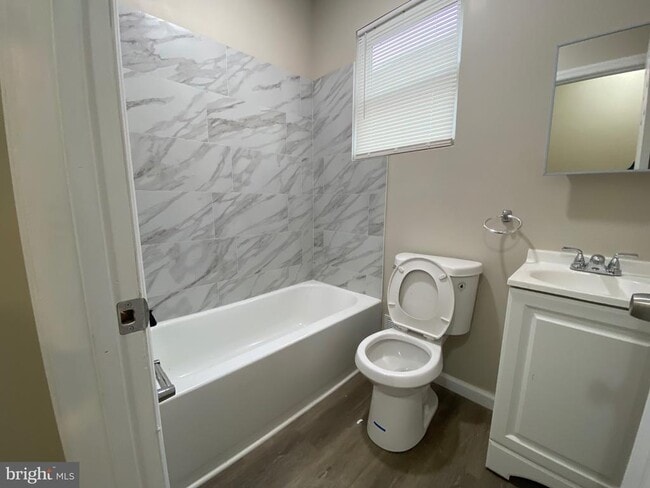 Building Photo - 1833 S 6th St