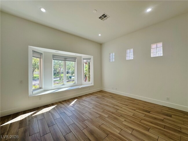 Building Photo - 2025 Grouse St