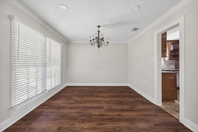 Building Photo - 3806 Murworth Dr