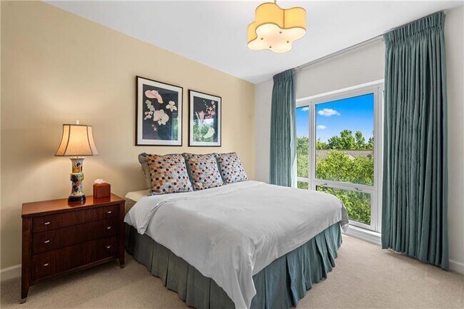 Building Photo - 3475 Oak Valley Rd NE