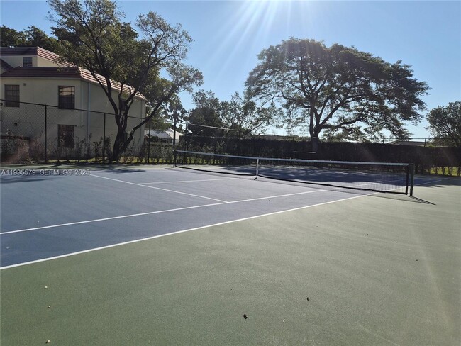 Building Photo - 8811 SW 132nd Pl