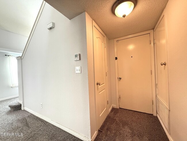 Building Photo - 14057 Tierra Delfin Dr