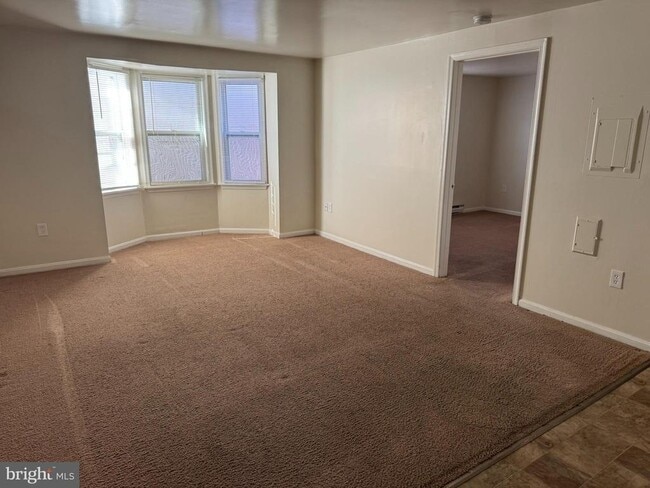 Building Photo - 109 S Bentz St