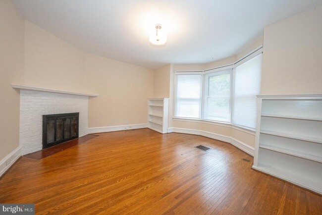 Building Photo - 211 Pennswood Rd