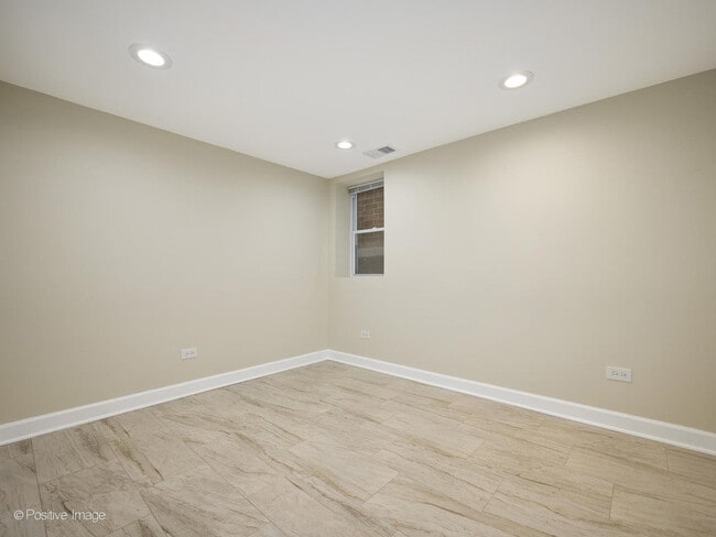 Building Photo - 1244 W Race Ave