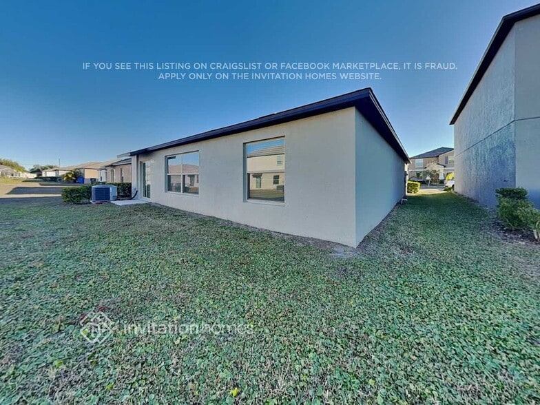 Building Photo - 1549 Blue Rose Dr