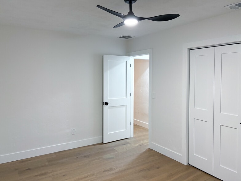 Building Photo - 4697 55th Ave N