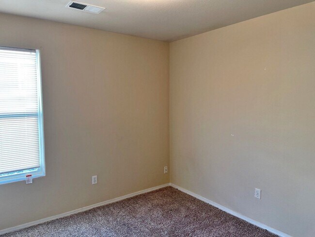 Building Photo - 2315 Iron Gate Trail SW