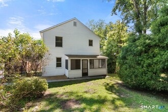Building Photo - 5 Sunrise Rd