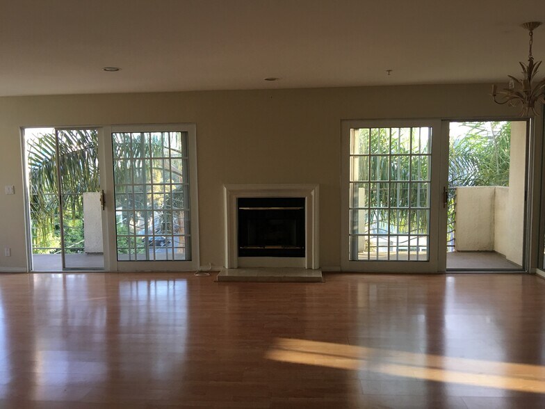 Building Photo - 1817 Selby Ave