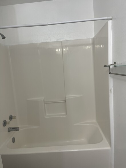 Building Photo - 1008 Sun Meadow Ct