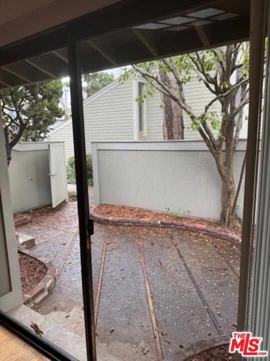 Building Photo - 13322 Maxella Ave