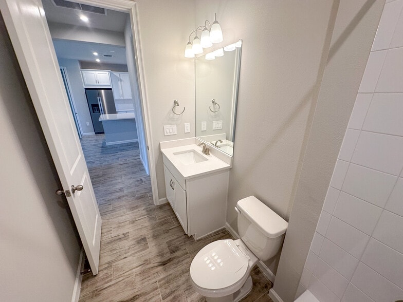 Building Photo - 4551 Arboretum Cir