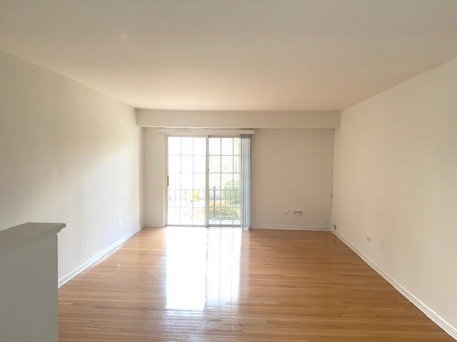 Building Photo - 1621 N Windsor Dr