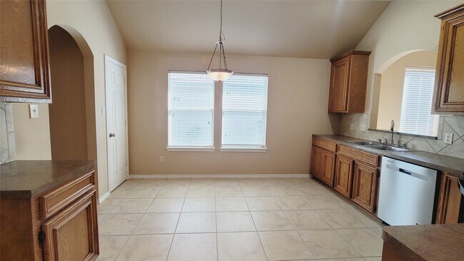 Building Photo - 14747 Briceland Springs Dr