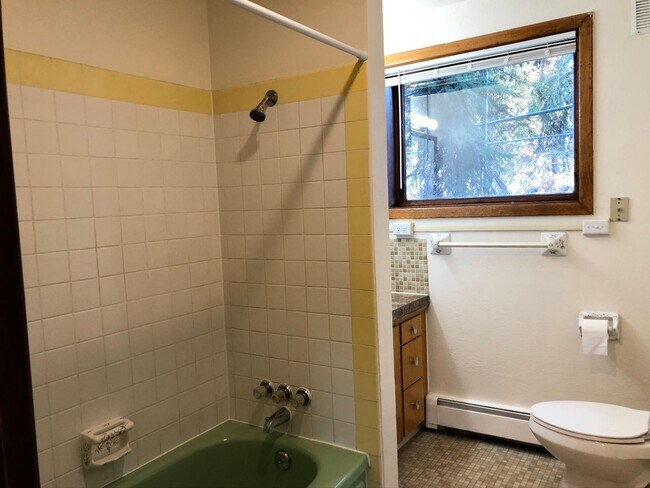 Building Photo - 2 Bedroom 1 Bathroom in Duplex | Near JBER & Cheney Lake!