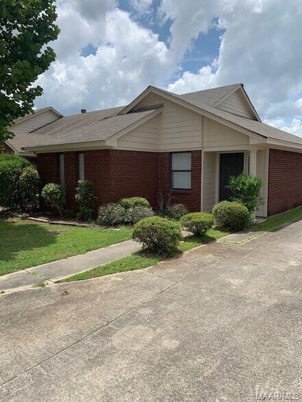 Building Photo - 6600 Chaprice Ln