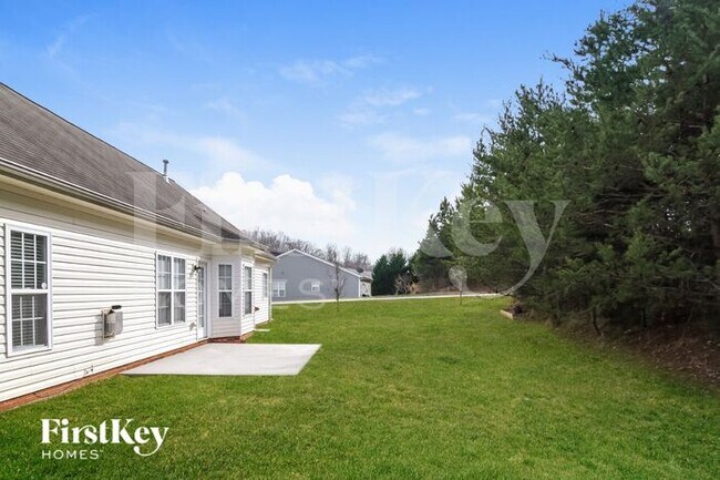 Building Photo - 4596 River Gate Dr