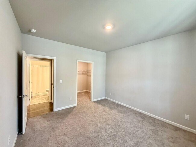 Building Photo - 5888 Screech Owl Dr