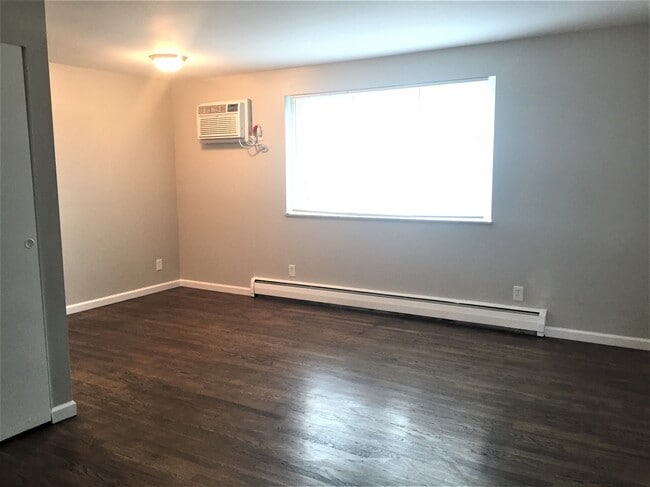 Living Room - Clearwater Apartments