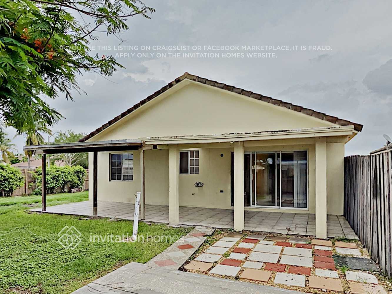 Building Photo - 16802 SW 143rd Pl