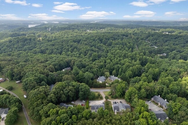Building Photo - 4071 Hidden Hollow Dr