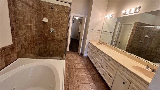 Building Photo - 2710 Hullsmith Dr