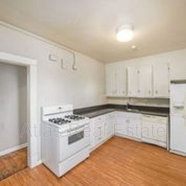 Building Photo - 3057 W 38th Ave
