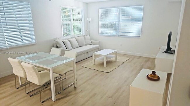 Primary Photo - 1550 Drexel Ave