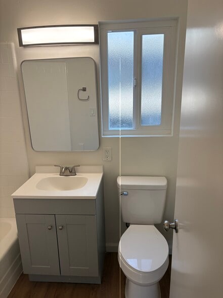 Bathroom - 5440 Capistrano Ave