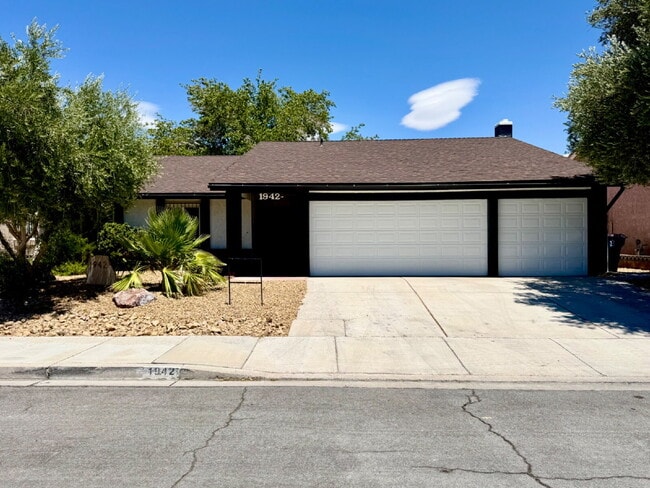 Building Photo - $500 Off! Fully Remodeled Home Near The St...