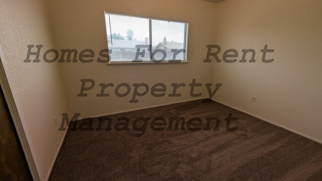 Building Photo - 1051 W Thurman Ave