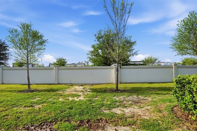 Building Photo - 5323 Dragonfly Dr