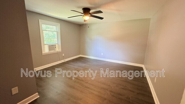 Building Photo - 223 Waddell St