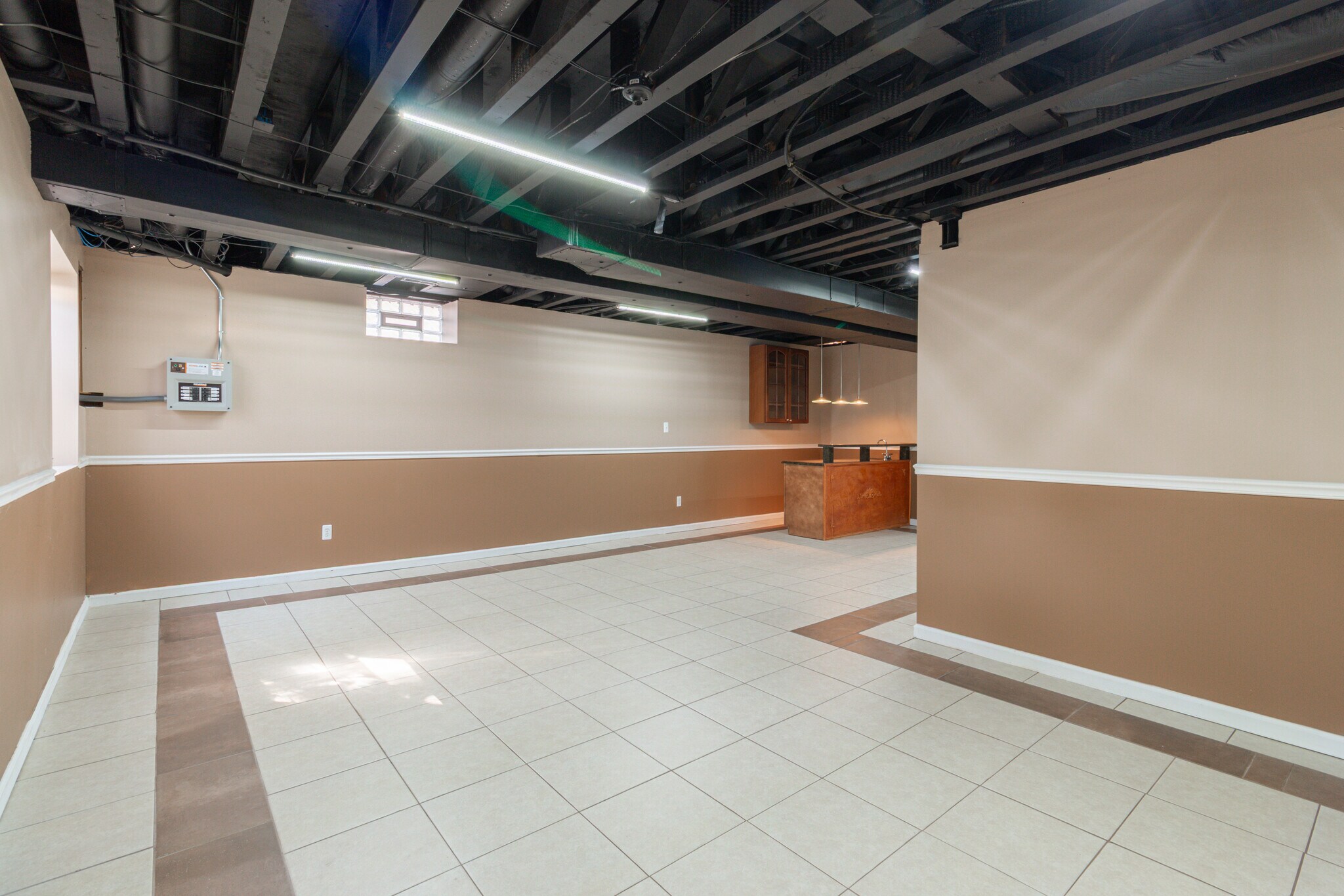 Building Photo - 3334 Cummings Ave