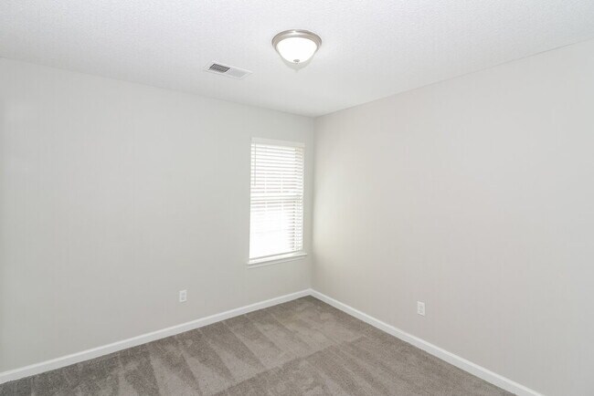 Building Photo - 8471 Cross Point Dr