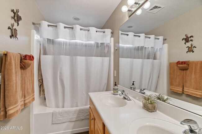 Building Photo - 4553 E Coyote Wash Dr