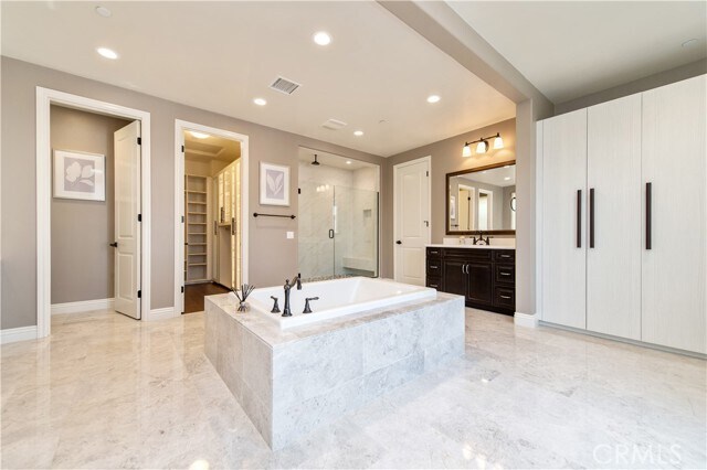 Building Photo - 56 Dunmore