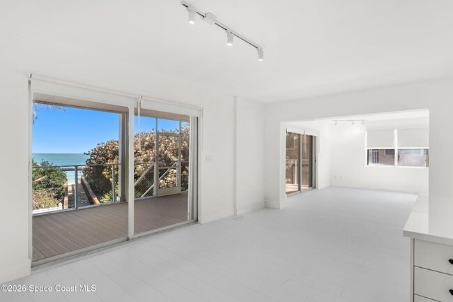 Building Photo - 9085 S Hwy A1A