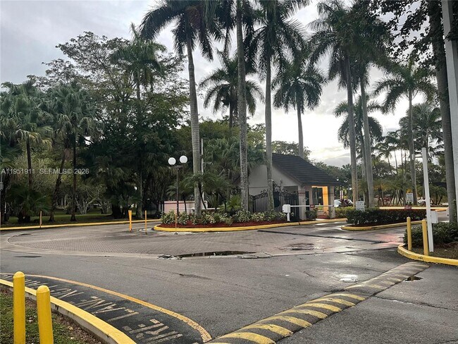 Building Photo - 13946 SW 90th Terrace