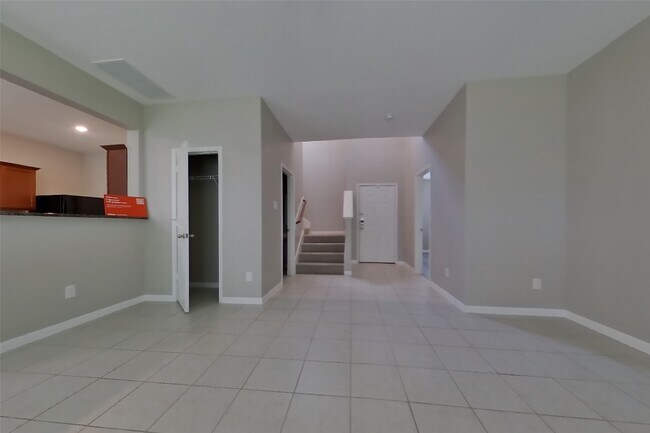 Building Photo - 421 Palomino Stand Dr