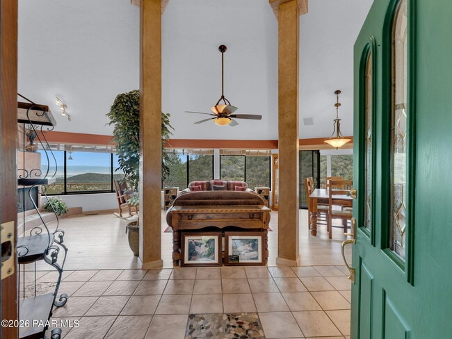 Building Photo - 3160 Rainbow Ridge Dr